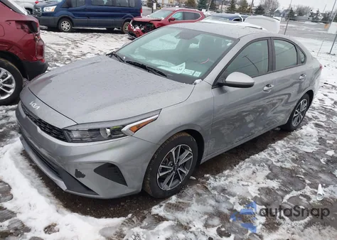 2024 Kia Forte Lxs из США, поврежденный, VIN 3KPF24AD5RE716880